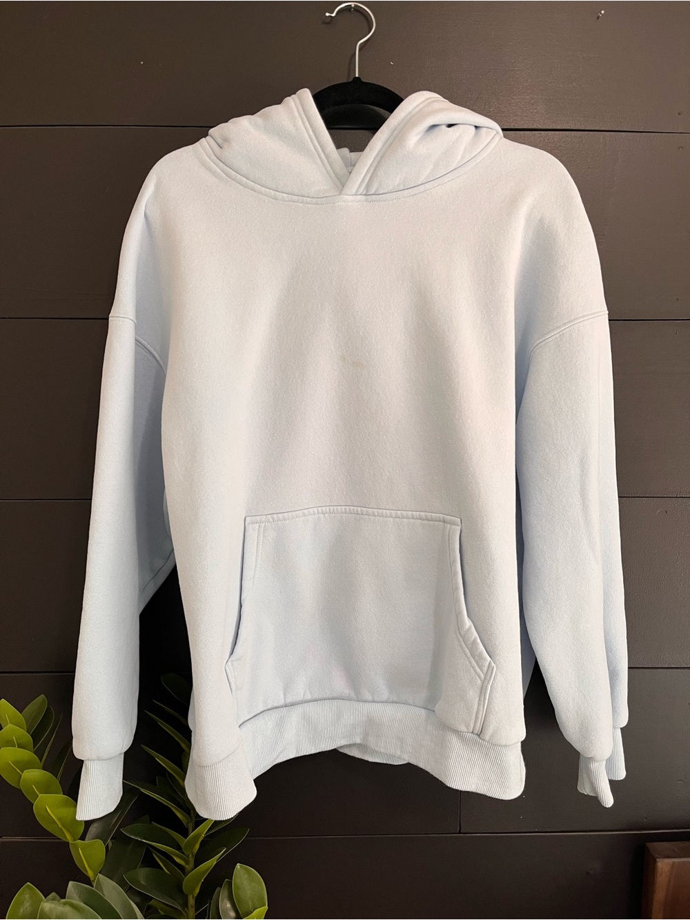 TRENDY QUEEN Powder Blue Pullover Sweatshirt Viral Hoodie Sz M GUC